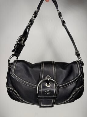 Coach Soho Flap Shoulder Bag Black Leather 10578 Y2K Vintage Shoulder Purse